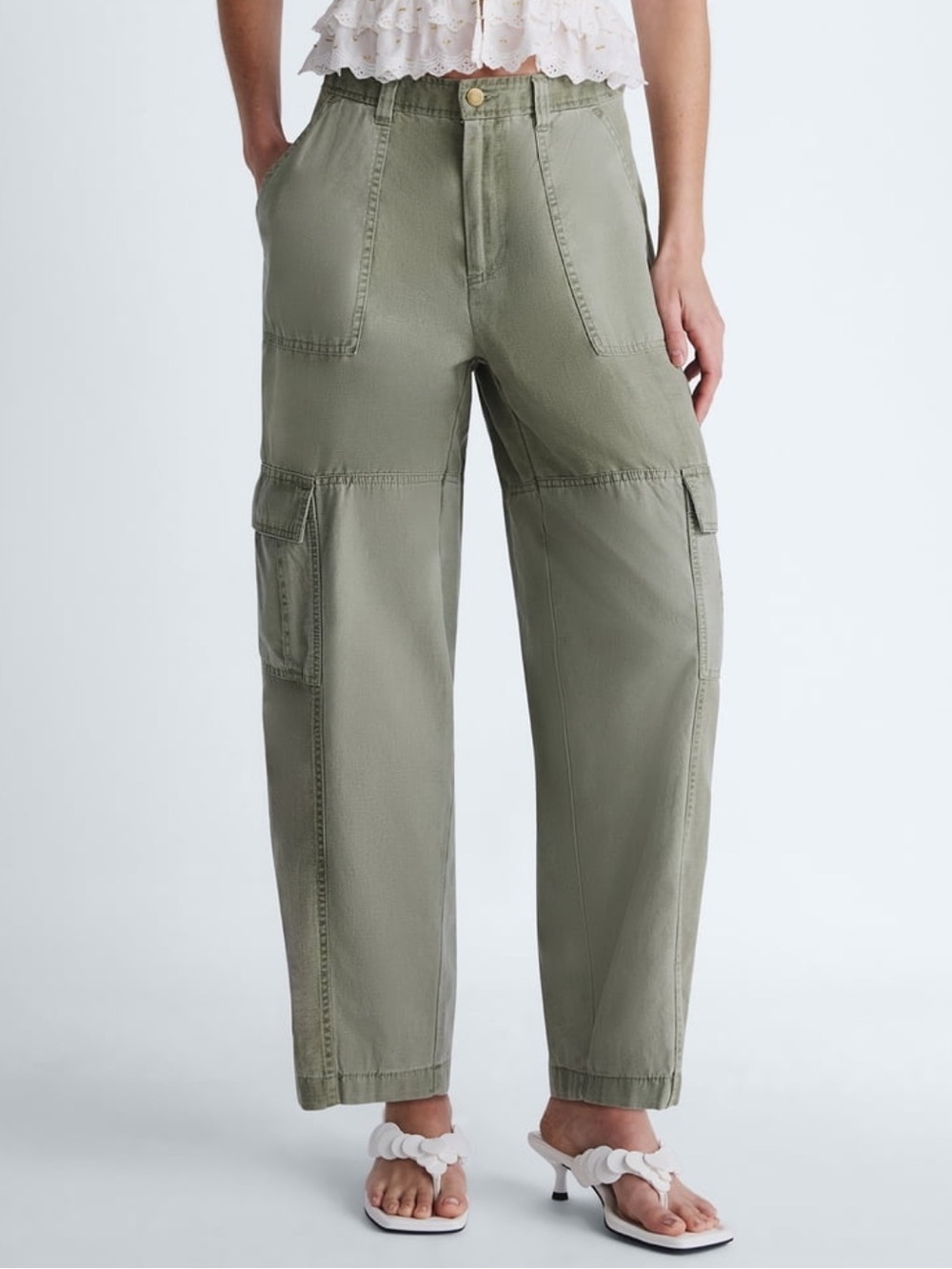 Scoop Women’s Cargo Barrel Pants in Light Artichoke